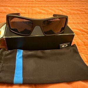 OAKLEY GASCAN SUNGLASSES 😎
